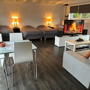 Boathouse Bed & Breakfast