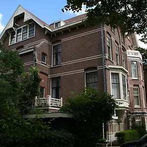 https://borgmann-villa-hotel.zandvoort-hotels.com