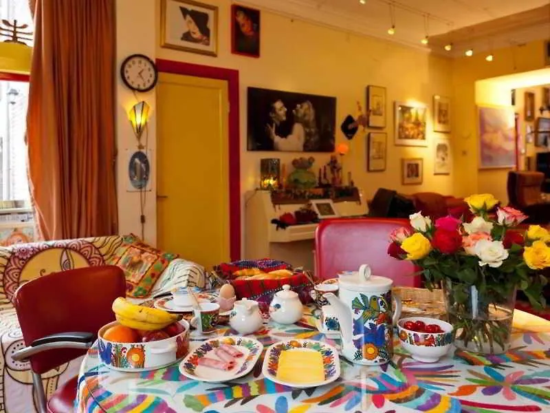 Xaviera'S Bed And Breakfast Амстердам